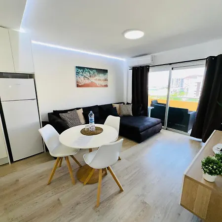 アパート Newly Renovated Vistas Muelle De Cristianos Pier View Free Wifi アロナ