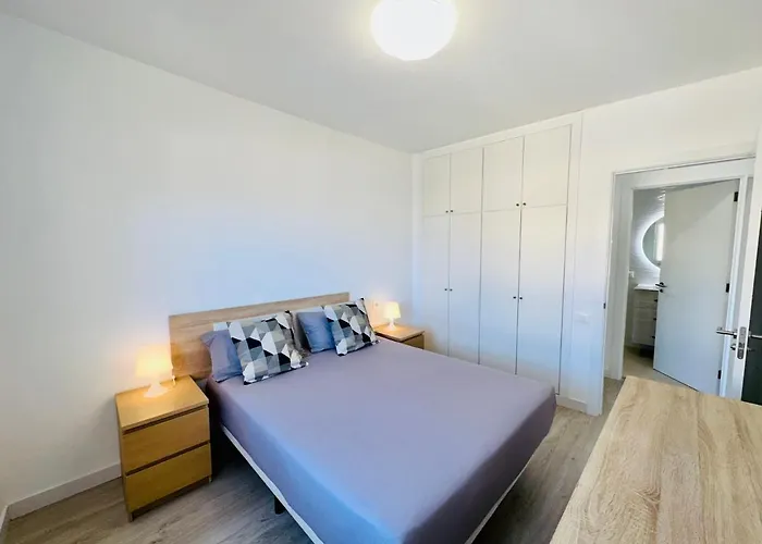 Newly Renovated Vistas Muelle De Cristianos Pier View Free Wifi