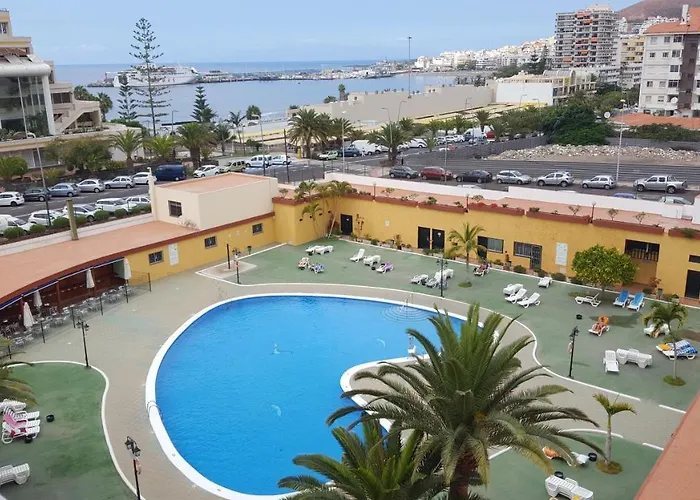 Newly Renovated Vistas Muelle De Cristianos Pier View Free Wifi * アロナ